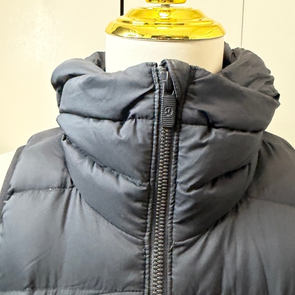 Lululemon Athletica Dark Gray Hooded Puffer Vest - Picture 6 of 11